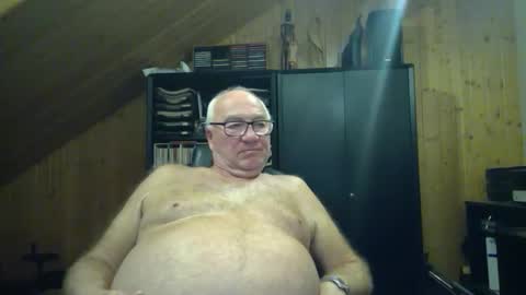 Snapshot of asusandy chatting on September 2025 11:17:02 PM asusandy online show from September 2025 11:17:02 PM