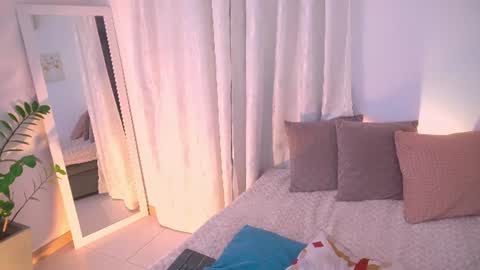 Snapshot of atena676 chatting on June 2026 02:18:02 AM atena676 online show from June 2026 02:18:02 AM