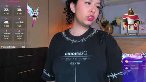 sofia online show from December 2024 10:12:02 PM