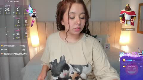 Snapshot of atena_cuteee chatting on February 2025 05:07:02 AM sofia online show from February 2025 05:07:02 AM