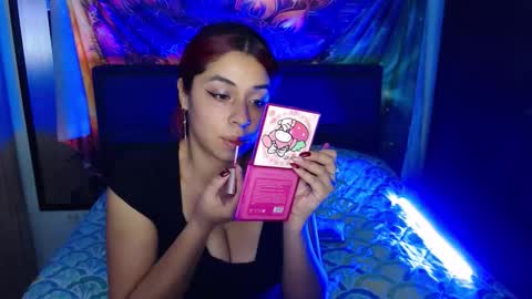 Snapshot of atena_messy chatting on October 2025 01:31:01 AM atena messy online show from October 2025 01:31:01 AM