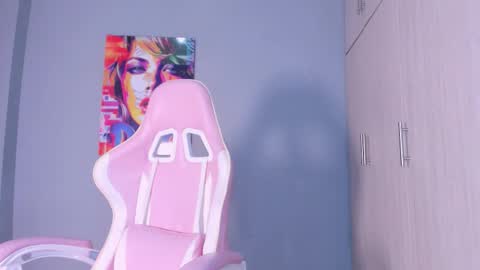 athenea__fox online show from November 2025 11:44:01 AM