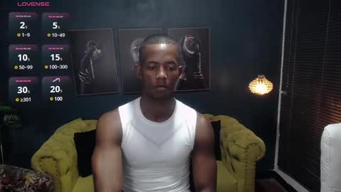 Snapshot of athleticbig_cock chatting on February 2025 05:19:02 AM ATHLETIC COCK online show from February 2025 05:19:02 AM