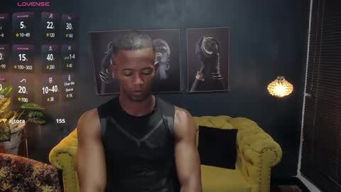 Snapshot of athleticbig_cock chatting on February 2025 05:31:02 AM ATHLETIC COCK online show from February 2025 05:31:02 AM