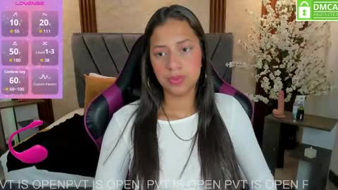 Snapshot of atiena_ chatting on April 2026 07:50:02 PM Atiena online show from April 2026 07:50:02 PM