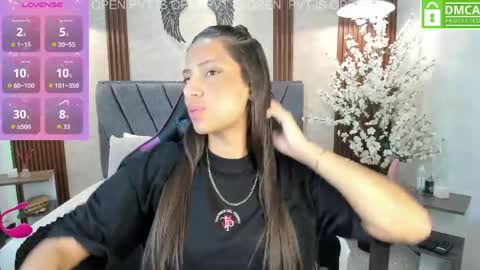 Snapshot of atiena_ chatting on May 2026 06:02:02 PM Atiena online show from May 2026 06:02:02 PM