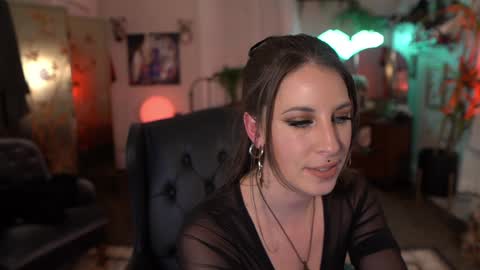 Audrey online show from December 2024 04:34:02 AM