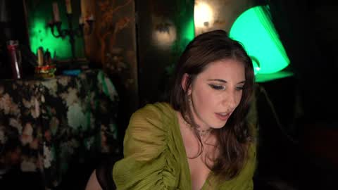 Audrey online show from October 2025 04:29:02 AM