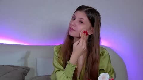 Audrey online show from March 2025 06:35:01 AM