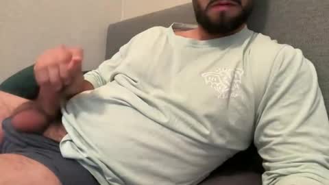 Snapshot of augustload chatting on November 2025 01:34:02 PM AugustLoad online show from November 2025 01:34:02 PM