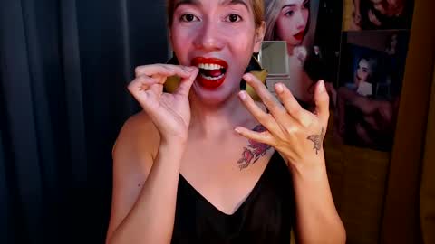 Miss awra online show from February 2025 05:26:02 AM