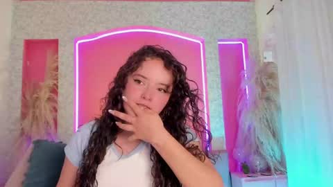 Aurora online show from January 2025 07:46:01 PM