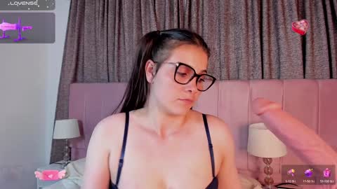 Snapshot of aurora_divine chatting on January 2025 01:18:02 AM aurora_divine online show from January 2025 01:18:02 AM