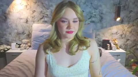 Kate online show from November 2025 05:23:01 PM