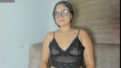 aurora_lenovic online show from June 2026 06:45:02 PM