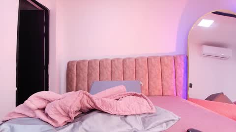 auroraa_miller online show from January 2026 11:57:02 AM