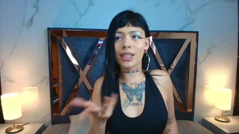 Snapshot of auroradiaz_ chatting on May 2026 11:39:02 AM Aurora Diaz online show from May 2026 11:39:02 AM