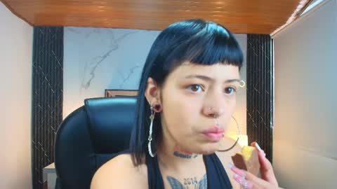 Snapshot of auroradiaz_ chatting on May 2026 11:49:01 AM Aurora Diaz online show from May 2026 11:49:01 AM
