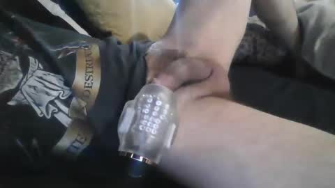 Snapshot of aussiecockpumper76 chatting on November 2025 06:37:02 AM Aussiecockpumper76 online show from November 2025 06:37:02 AM