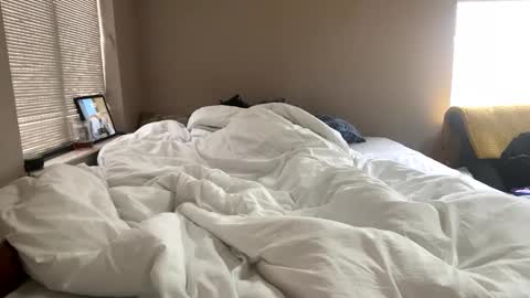 HarrisonGeorge online show from February 2025 03:15:02 PM