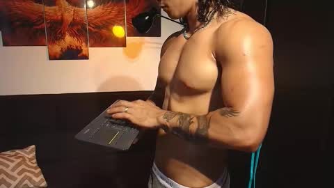 Austin online show from November 2025 09:25:01 PM