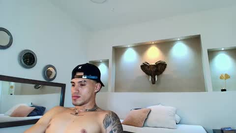 AUSTIN  online show from February 2025 05:21:01 AM