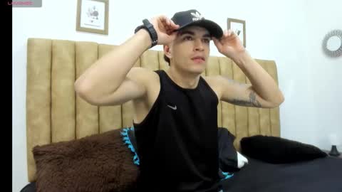 austinprrr online show from November 2025 04:42:01 PM