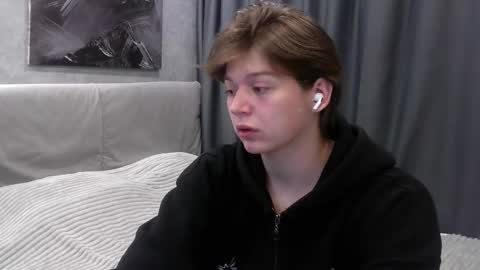 ausxuw online show from September 2025 10:24:02 PM