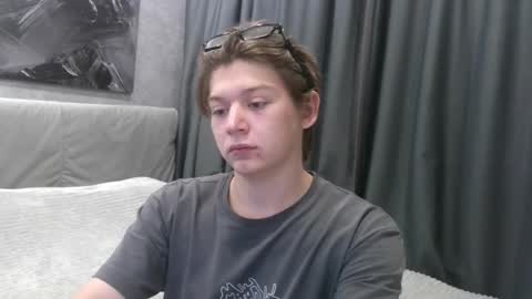 ausxuw online show from September 2025 08:57:01 PM