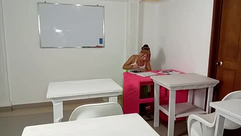 AVA online show from January 2026 07:06:02 PM