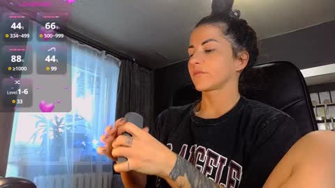 Ava online show from February 2025 11:23:01 AM