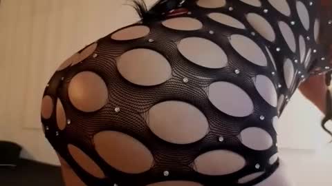 ava_lewis_ online show from October 2025 04:01:02 AM