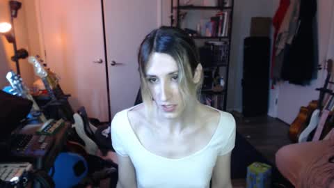 Snapshot of ava_reinhart_999 chatting on May 2026 08:36:01 PM Ava online show from May 2026 08:36:01 PM
