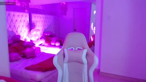 AVA online show from February 2026 01:37:02 PM