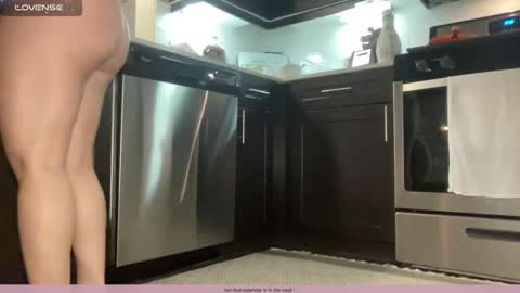 Snapshot of avabradley chatting on December 2024 03:16:01 PM Ava . Support my channel by using my affiliate link to make your account  Thanks  online show from December 2024 03:16:01 PM