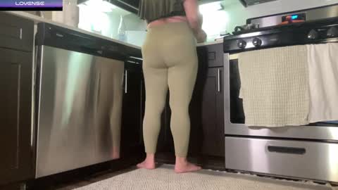 Snapshot of avabradley chatting on October 2025 12:27:01 AM Ava . Support my channel by using my affiliate link to make your account  Thanks  online show from October 2025 12:27:01 AM