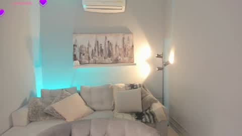 Avalon online show from January 2025 09:47:02 PM