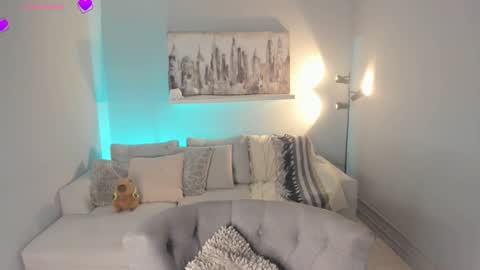 Avalon online show from January 2025 04:48:02 PM