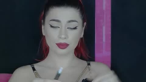 Ava Reina online show from October 2025 04:51:01 PM