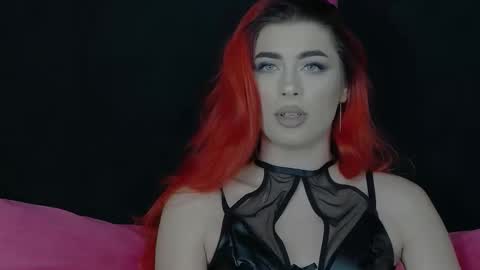Ava Reina online show from October 2025 05:58:02 PM