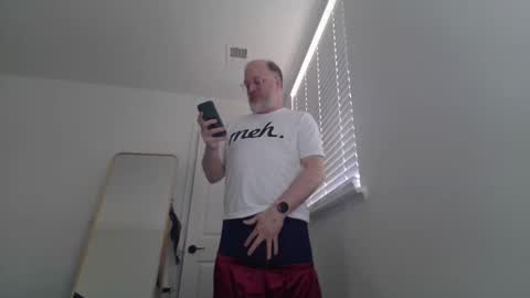 Snapshot of averagegreg chatting on May 2026 01:10:02 PM Greg online show from May 2026 01:10:02 PM