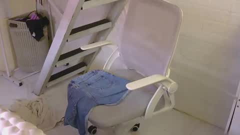 Rhian online show from April 2026 01:50:01 AM