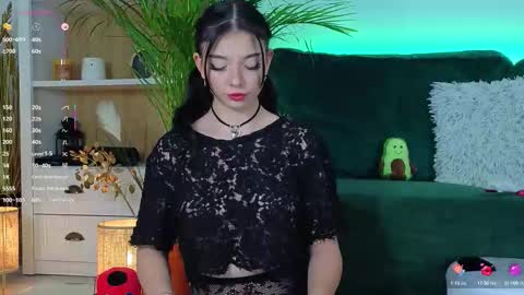 AveryWillow online show from October 2025 03:07:01 AM