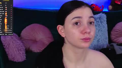 AveryWillow online show from April 2026 10:51:02 PM