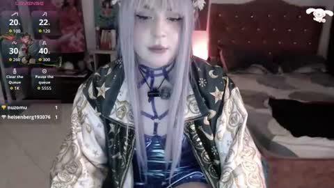 Snapshot of avril2809 chatting on June 2026 07:12:02 AM Abril online show from June 2026 07:12:02 AM