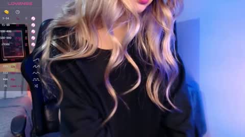 Avrill Morgan online show from September 2025 08:19:01 PM