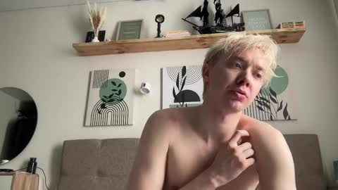 Avrora Jessie online show from April 2026 07:02:01 AM