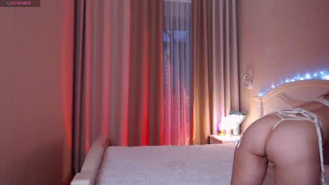 Avrora Inst online show from July 2026 09:21:01 PM