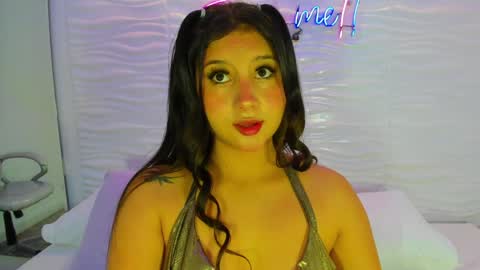 Avy  online show from January 2025 11:35:01 AM