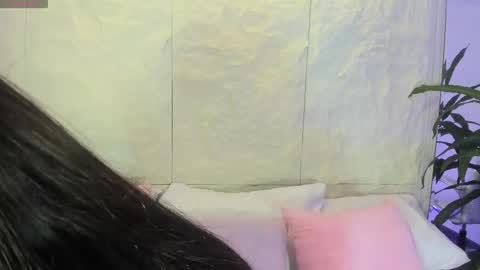 Avy  online show from October 2025 11:36:02 AM